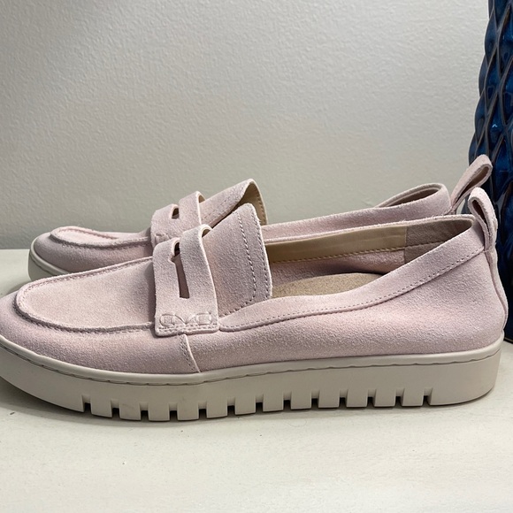 Vionic Pink - Picture 6 of 8